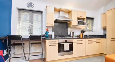 Fully equipped kitchen at 13 Herschel Place