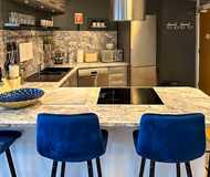 Elegant Duplex Penthouse with Free Parking!