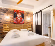 Luxurious Serviced Apartment