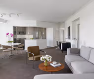 Crescent street Apart