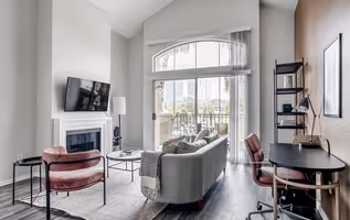 S Beverly Glen Blvd Apartment