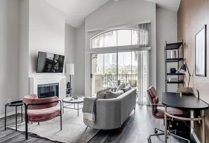 S Beverly Glen Blvd Apartment