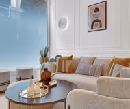 EXCEPTIONAL SPACE &VOLUME-A 90M2 TOWNHOUSE NEXT TO LOUVRE &ROYAL PALACE GARDENS