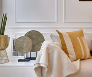 EXCEPTIONAL SPACE &VOLUME-A 90M2 TOWNHOUSE NEXT TO LOUVRE &ROYAL PALACE GARDENS