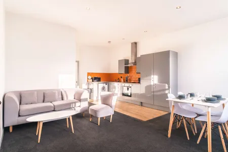 Newspaper House | 2BR