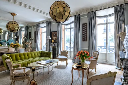 Uniquely Luxurious 2BR | Rue du Bac