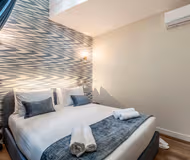 de Villiers Service Apartment