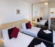 8 Gladstone Rd Serviced Apartment