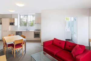 8 Gladstone Rd Serviced Apartment