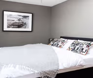 Cosmopolitan service apartment