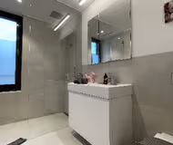 Senior 1-bedroom apartment with balcony