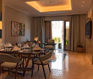 Dareen Street Serviced Apartment
