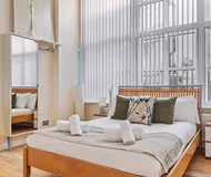 Secluded Luxury Home at Canary Wharf