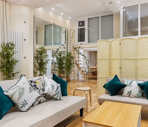 Secluded Luxury Home at Canary Wharf