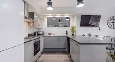Anfield Cosy Stays