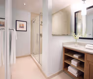 Maecliff Dr Aparthotel