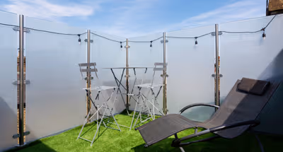 Sunshine Yellows in Balham