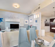 Elegant 3 BR In Signature Tower, Downtown