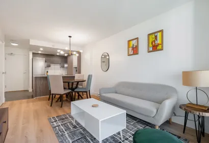 Richards Street Apartment
