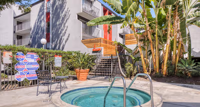 Veselich Ave Apartment