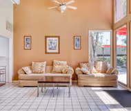 Veselich Ave Apartment