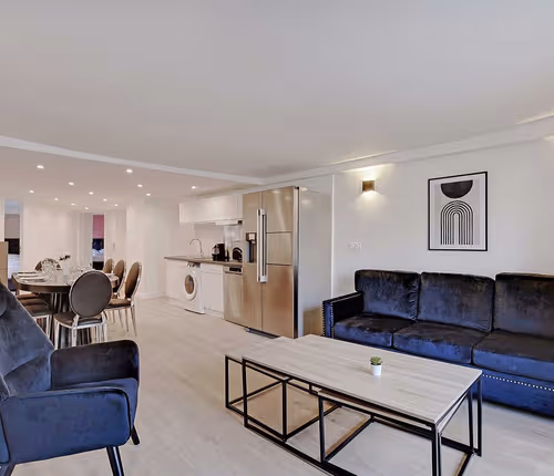 Opera Serviced Apartment