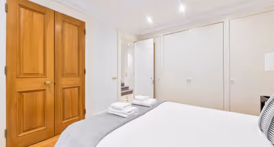 Herbert Crescent, London