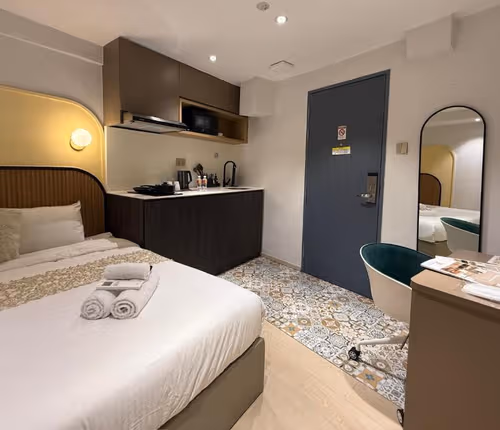 Amber Road Apartment