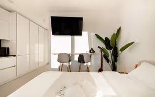 Rue Leonardo serviced apartment