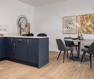 Onsite Gym | Roof Terrace | Free Parking | Balcony | 3 mins walk to train station