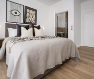 Onsite Gym | Roof Terrace | Free Parking | Balcony | 3 mins walk to train station