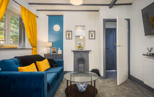 NEW! Stunning Cottage, Sleeps 7, Parking, Smart TV