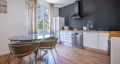 Aribau Serviced Apartments