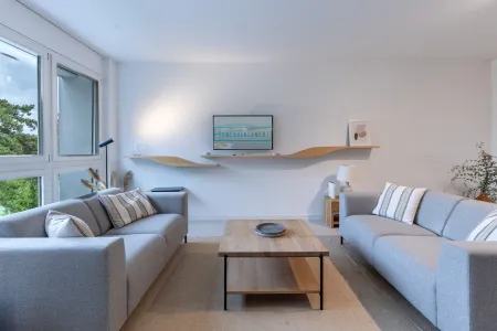 Magnificent rooftop 2-Bedroom flat with large balcony