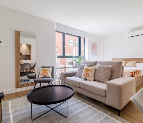 Modern Studio with Comfort & Convenience