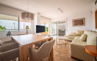 Pg Garcia Faria Serviced Apartment