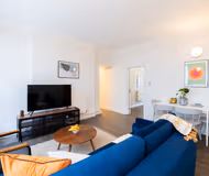 Apartment on Buckingham Palace Road in Victoria