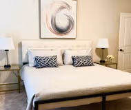 Pine Woods St Apartment