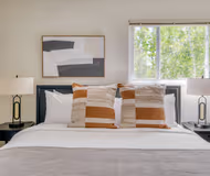 Cowper Street Apartment