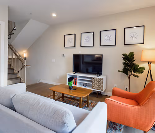 Curtner Ave Apartment