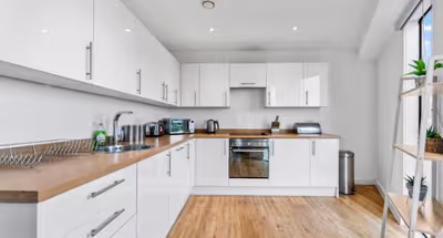 Apartment 801, Eastbank Tower