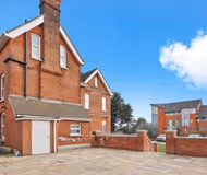 Flat 3,  Sittingbourne Road