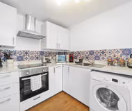 Fully equipped kitchen at 2nd Floor Flat, 272 North Road West