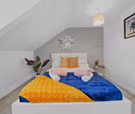 Bedroom at 2nd Floor Flat, 272 North Road West