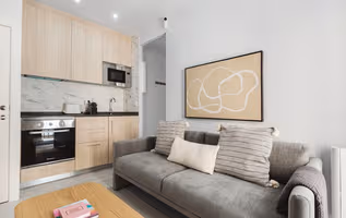 Carrer de Service Apartments