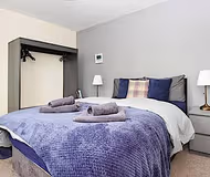 APT 5, Markeden Court