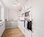 2-bed apartment with parking near Canary Wharf!