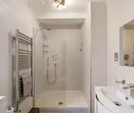 Flat 5, Theobald Road