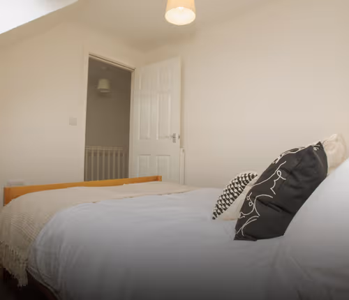 Inviting and Cosy 3 Bed Home | Free Wi-Fi
