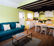 Beautiful Countryside Cottage | Peaceful Setting